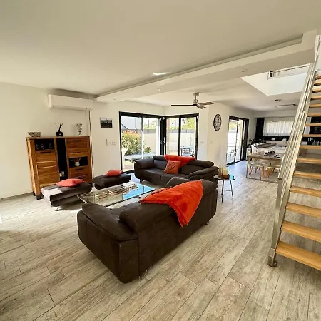 Cote Villa *