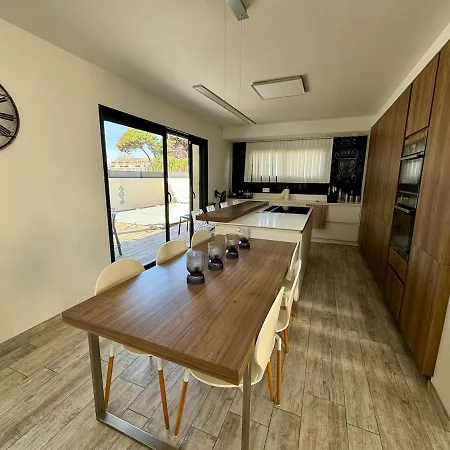 Villa Cote *